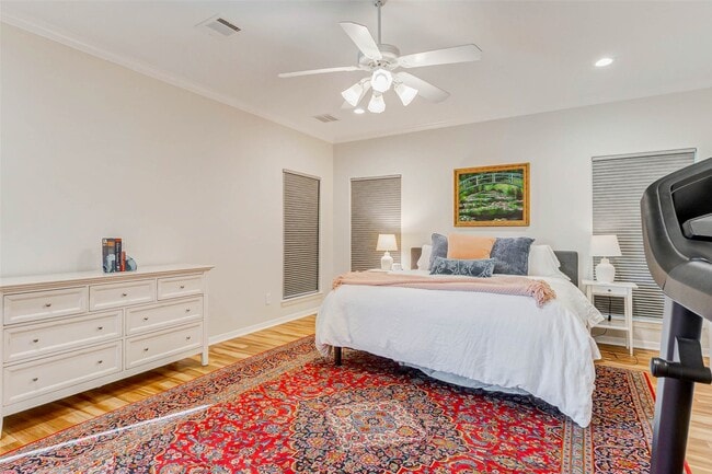 Building Photo - 2828 W Holcombe Blvd