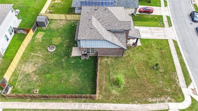 Building Photo - 5954 Heron Dr