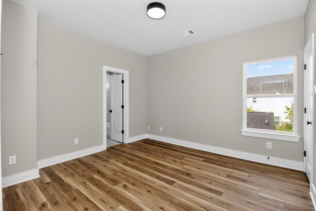 Building Photo - 4217 Mallow St