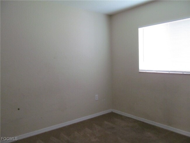 Building Photo - 5228 30th St SW