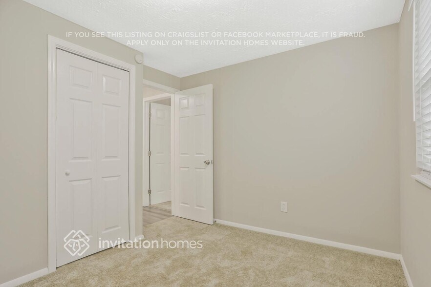 Building Photo - 393 Engle Dr