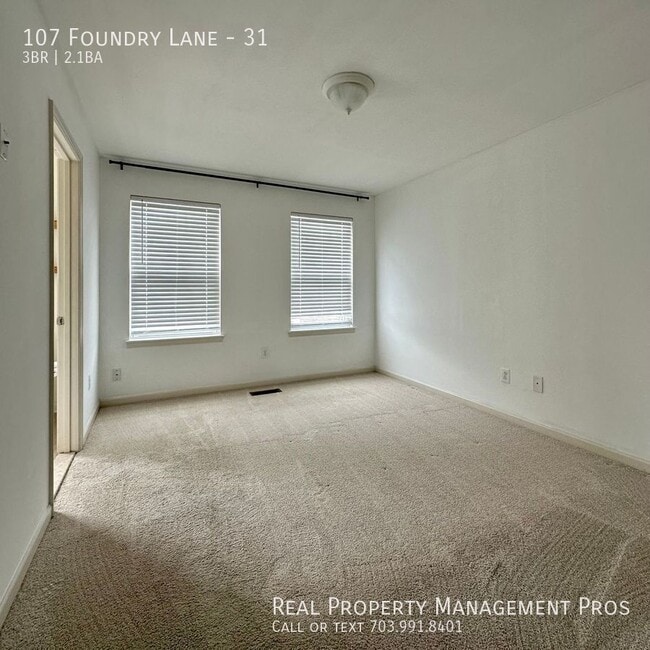 Building Photo - 107 Foundry Ln