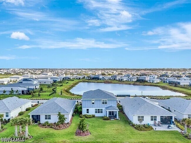 Building Photo - 43837 Cattleman Dr