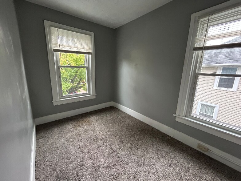 Building Photo - 1603 Shelby St