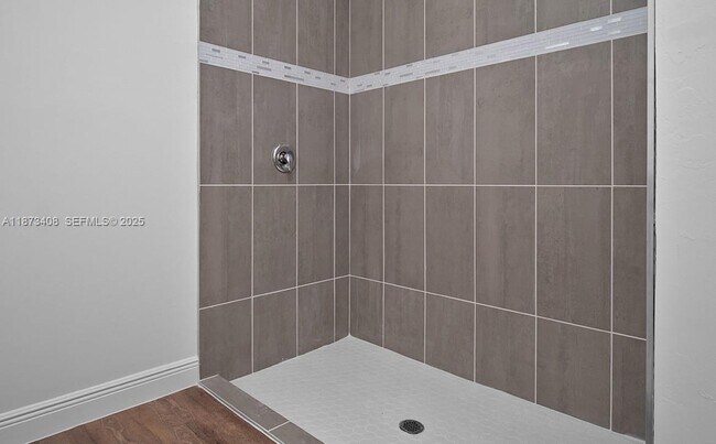 Building Photo - 8007 Vega Ct