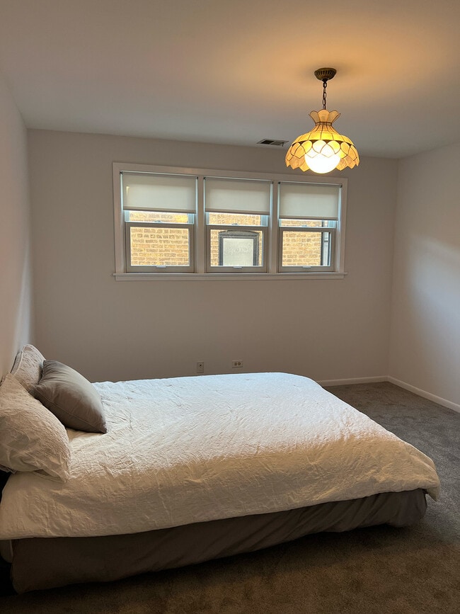 Building Photo - 838 Michigan Ave