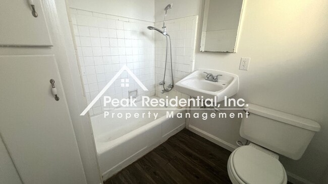 Building Photo - Ethan2437