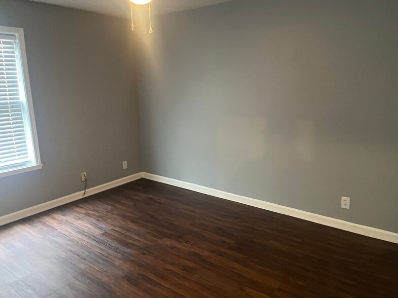 Building Photo - 1766 Quinn Creek Dr