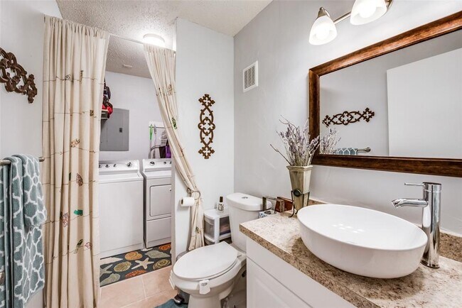Building Photo - 4417 Westminster Dr