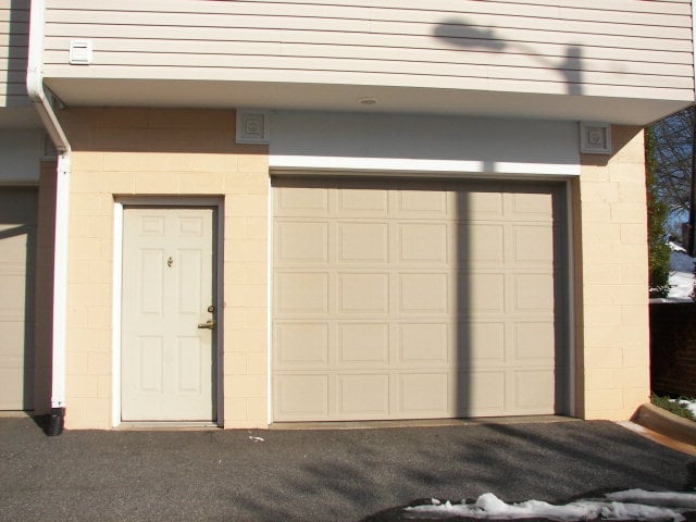 Garage - Bldg 2