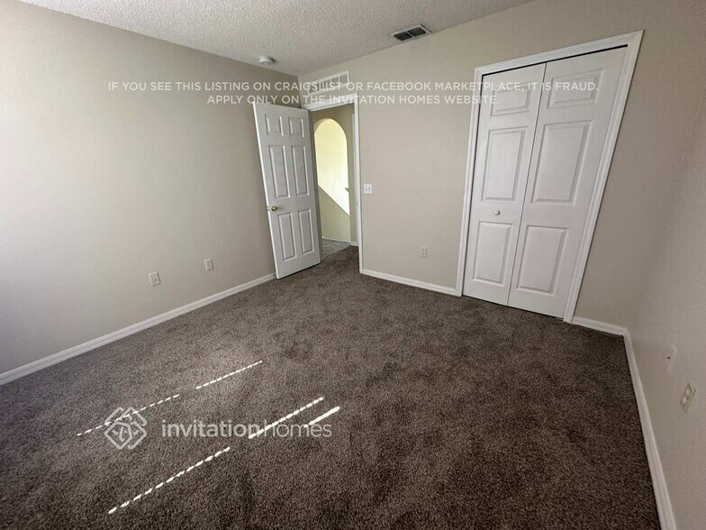 Building Photo - 2361 Pavilion Terrace