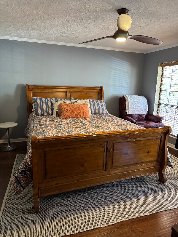 Building Photo - 128 Cedar Ln