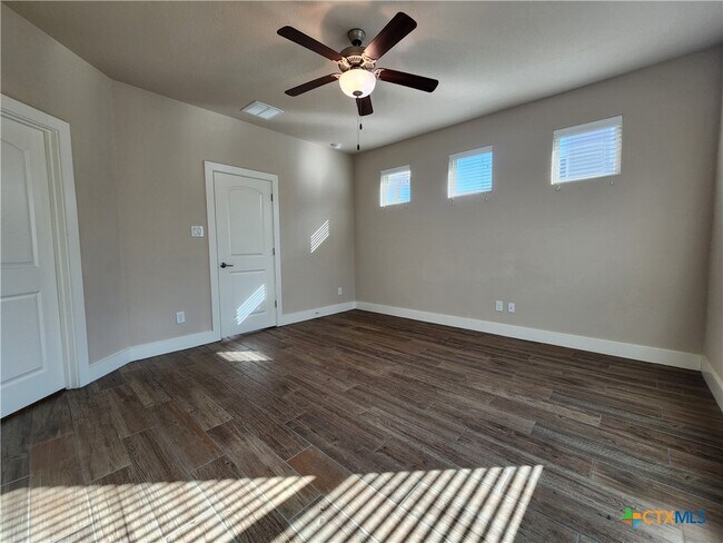 Building Photo - 750 Milestone Pk
