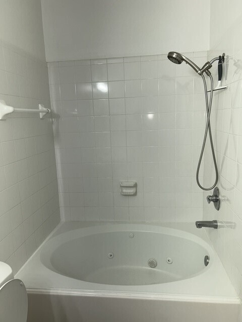 Building Photo - 3010 S Heights Hollow Ln