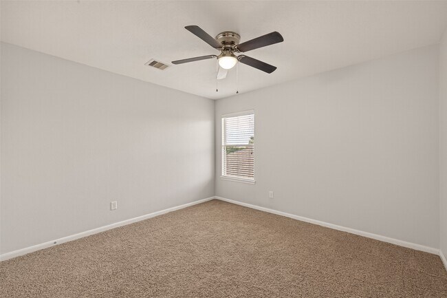 Building Photo - 7130 Cypress Pr Dr