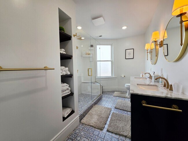 Building Photo - 9 Bailey Ave