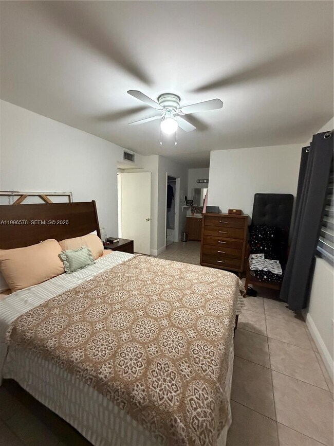 Building Photo - 15325 SW 106th Terrace