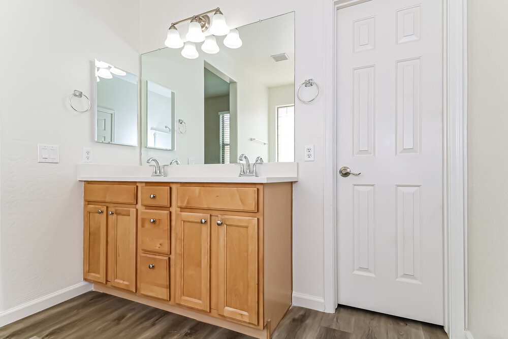 Building Photo - 7247 West Alta Vista Road