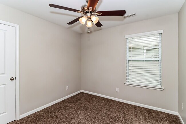 Building Photo - 11519 McDunkeld Dr