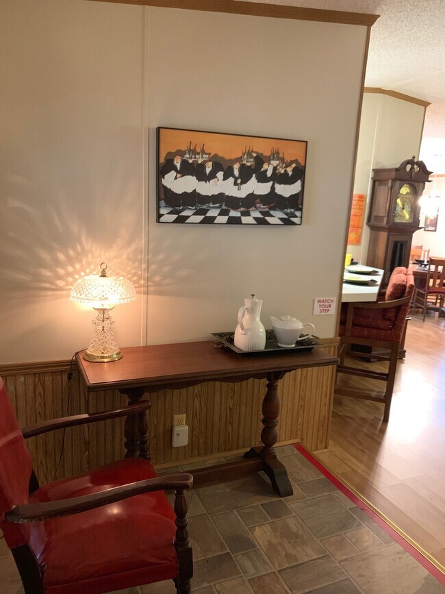 Building Photo - Furnished spacious 3/2.5 home. Corporate a...
