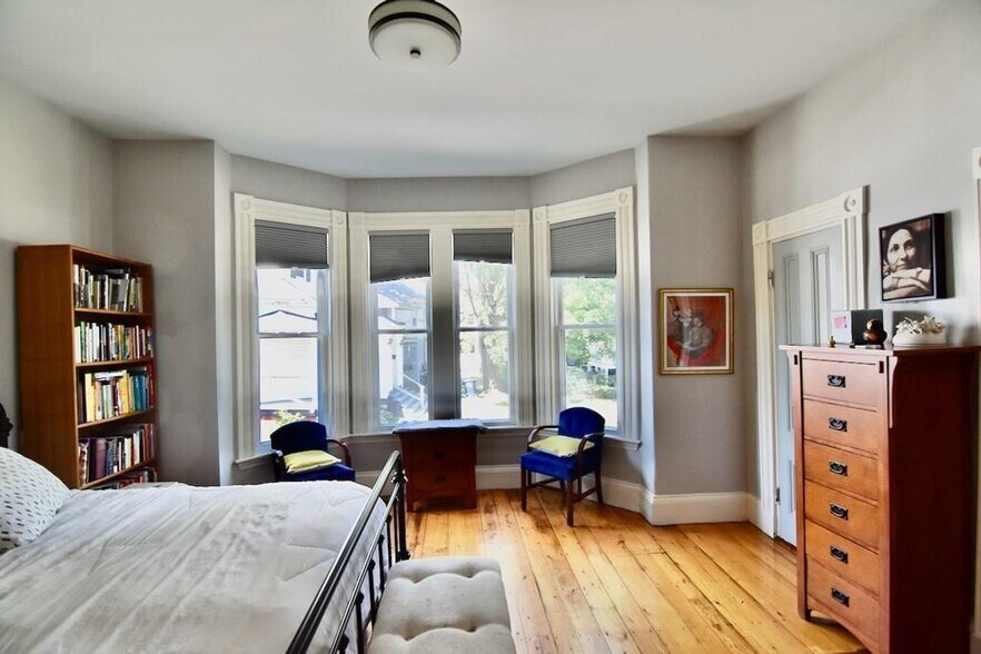 Building Photo - 201 Savin Hill Ave