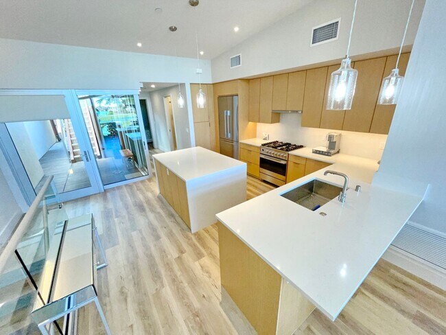 Building Photo - Luxury 3-Bedroom Townhome in Wailea’s Excl...