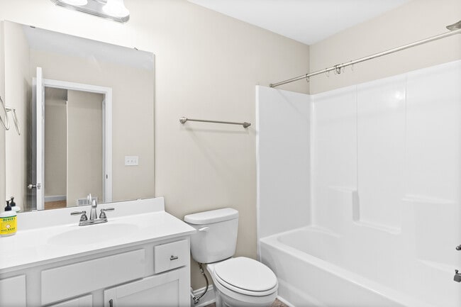 Building Photo - 202 N Stingray Ln