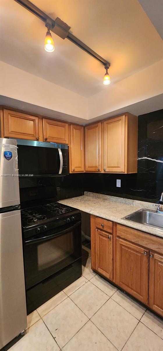 Building Photo - 371 NE 57th Ct
