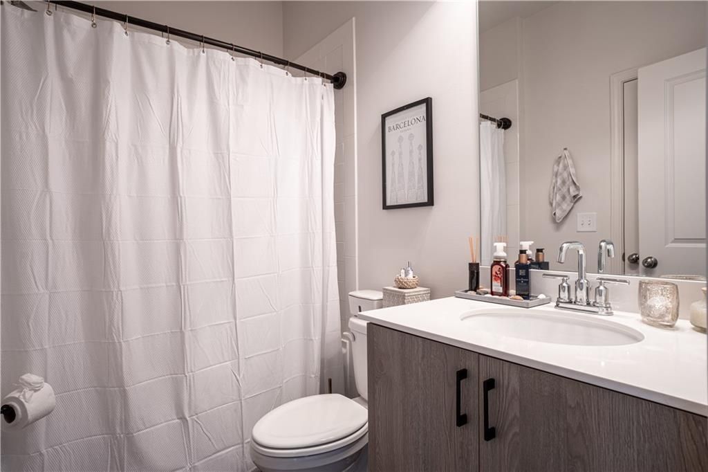 Building Photo - 452 Latta St NE