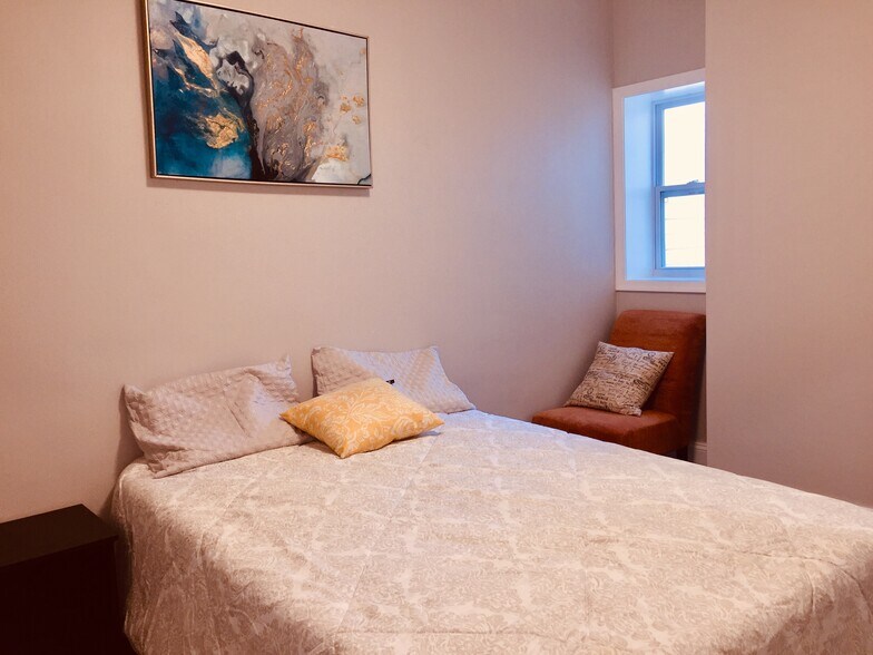 Building Photo - 5824 Colorado Ave NW