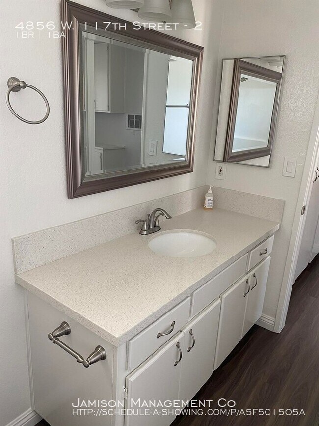 Building Photo - 4856 W 117th St