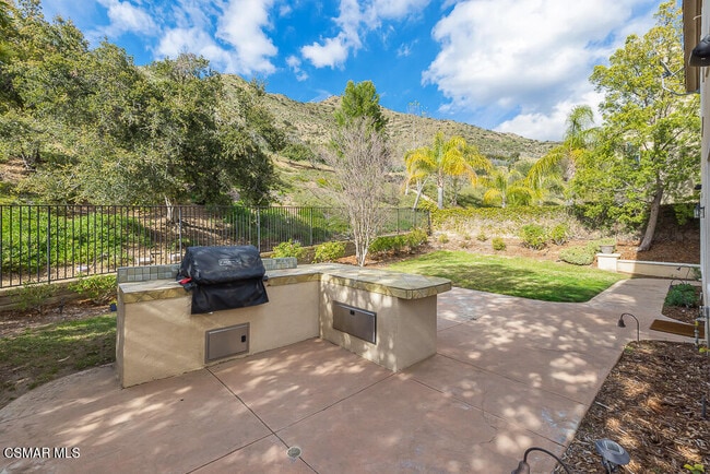 Building Photo - 6103 Deerhill Rd