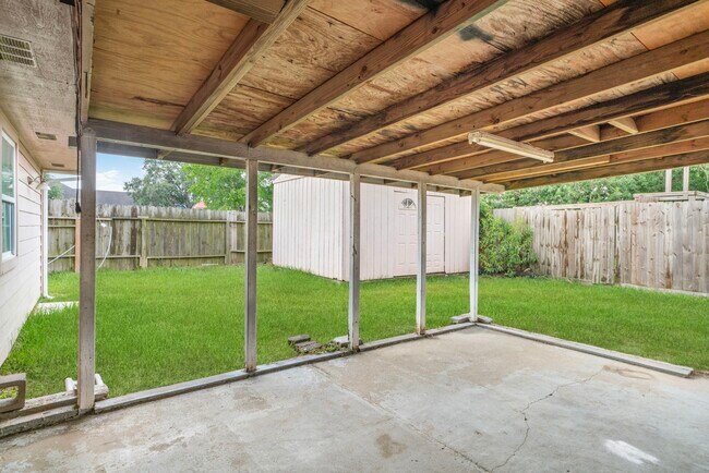 Building Photo - 16719 Sky Blue Ln