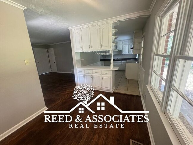 Building Photo - 4 Bedroom in Shelby Forest- Frayser
