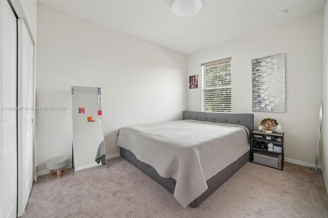Building Photo - 4154 Greenway Dr