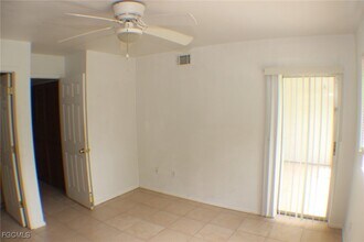 Building Photo - 4009 SE 11th Ave