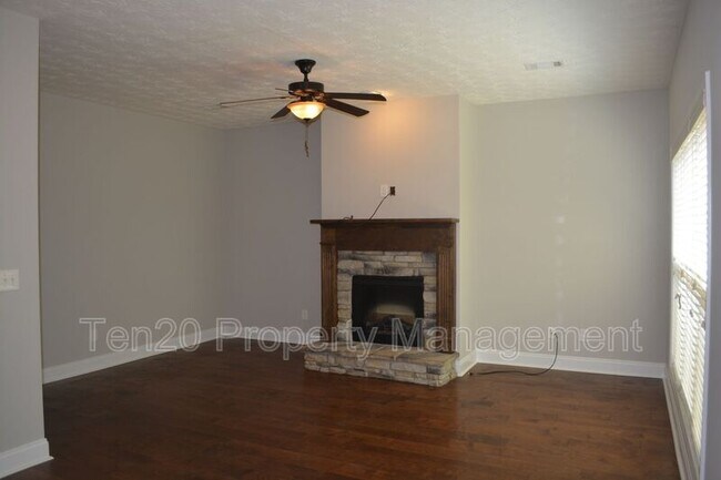 Building Photo - 7477 Coppice Dr