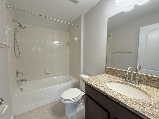 Building Photo - "Charming 3-Bed, 3-Bath Townhouse Retreat in Trinity, FL – 1501 Sq. Ft. of Comfort and Style!"