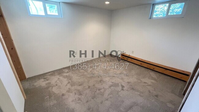 Building Photo - 943 W Briarcliff Ave