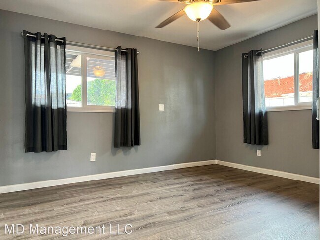 Building Photo - 2 br, 1 bath House - 94-661 Honowai Street