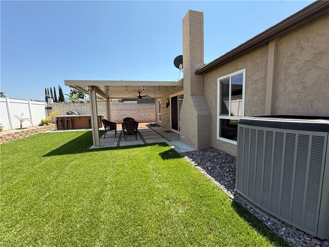Building Photo - 1305 Turquoise Dr