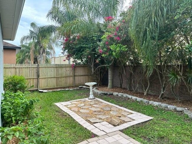 Building Photo - Nice 4/2 Single Family Home in East Orlando