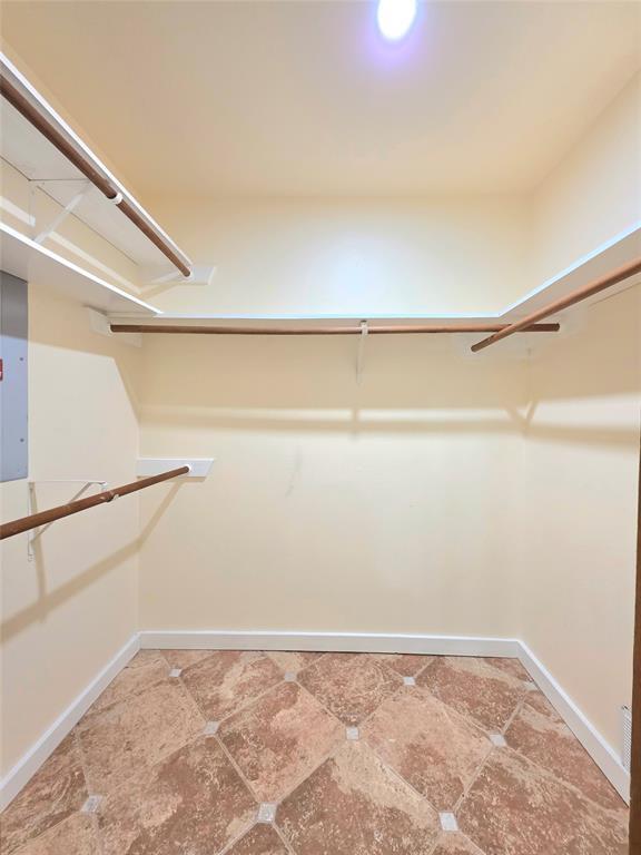 Building Photo - 9506 Schmidt Ln