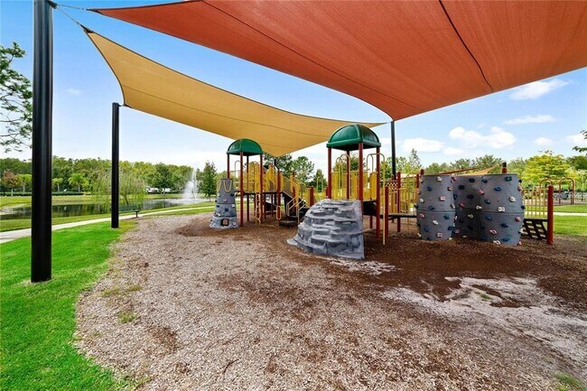 Building Photo - 16543 Cedar Run Dr