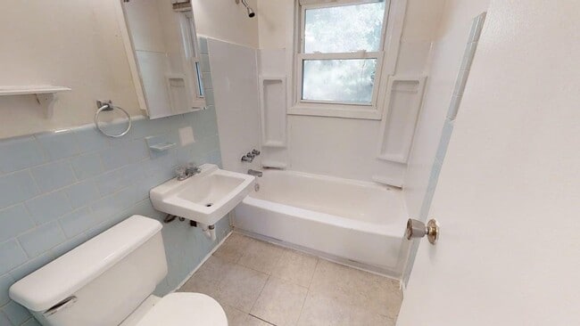 Building Photo - 1107 River Ct