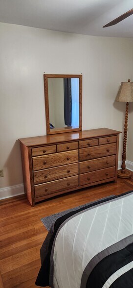 Building Photo - 1320 Cranston St