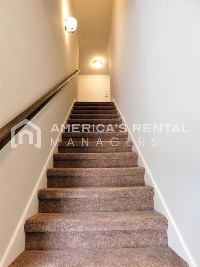 Building Photo - 7990 St.James Dr