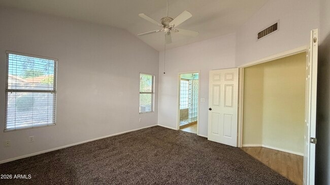 Building Photo - 1381 S Yucca Pl