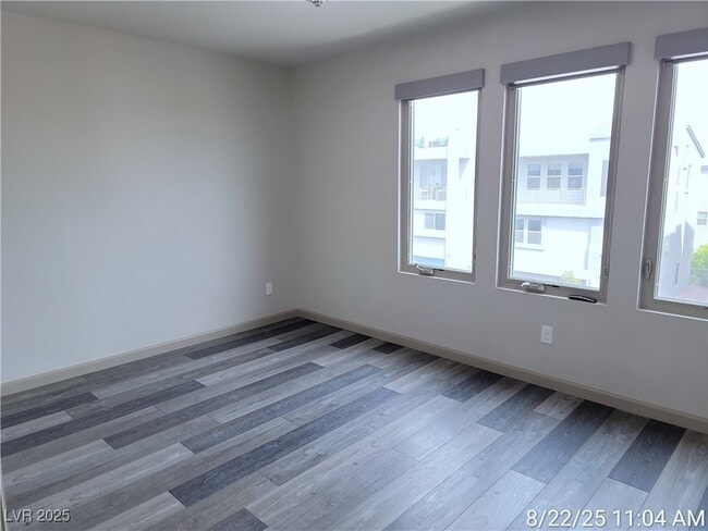 Building Photo - 8037 Misty Canyon Ave