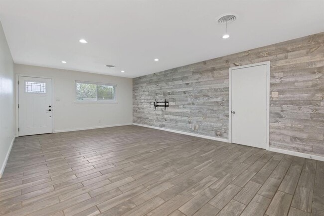 Building Photo - 5211 Halmark Dr